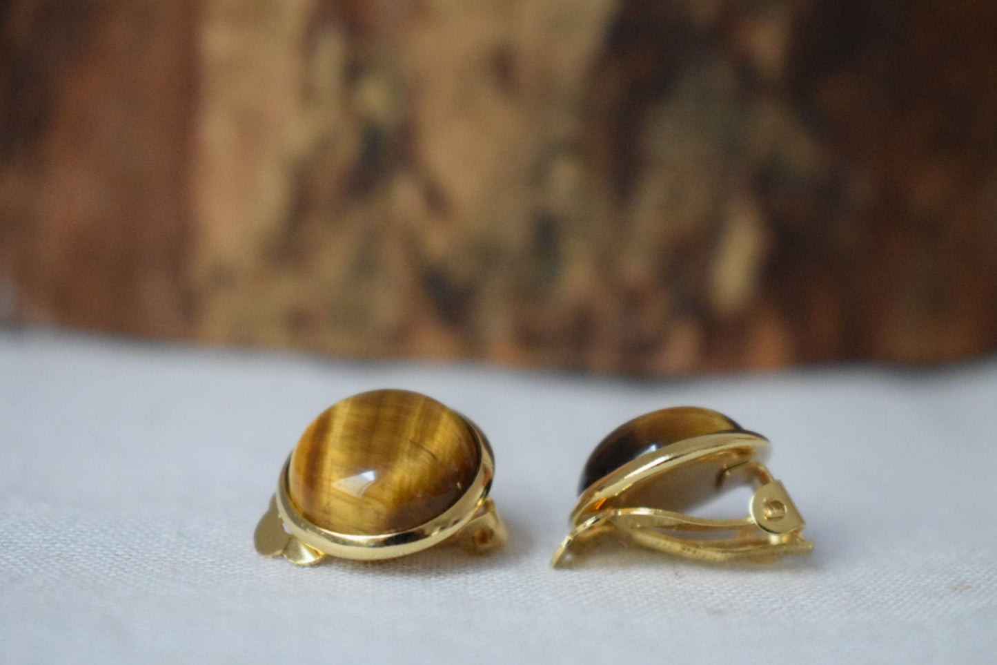 Tiger eye clip earrings, Small Gemstone gold clip on earrings, Brown, 8mm Natural stone ear clips, Non pierced earrings, Jewelry Gift