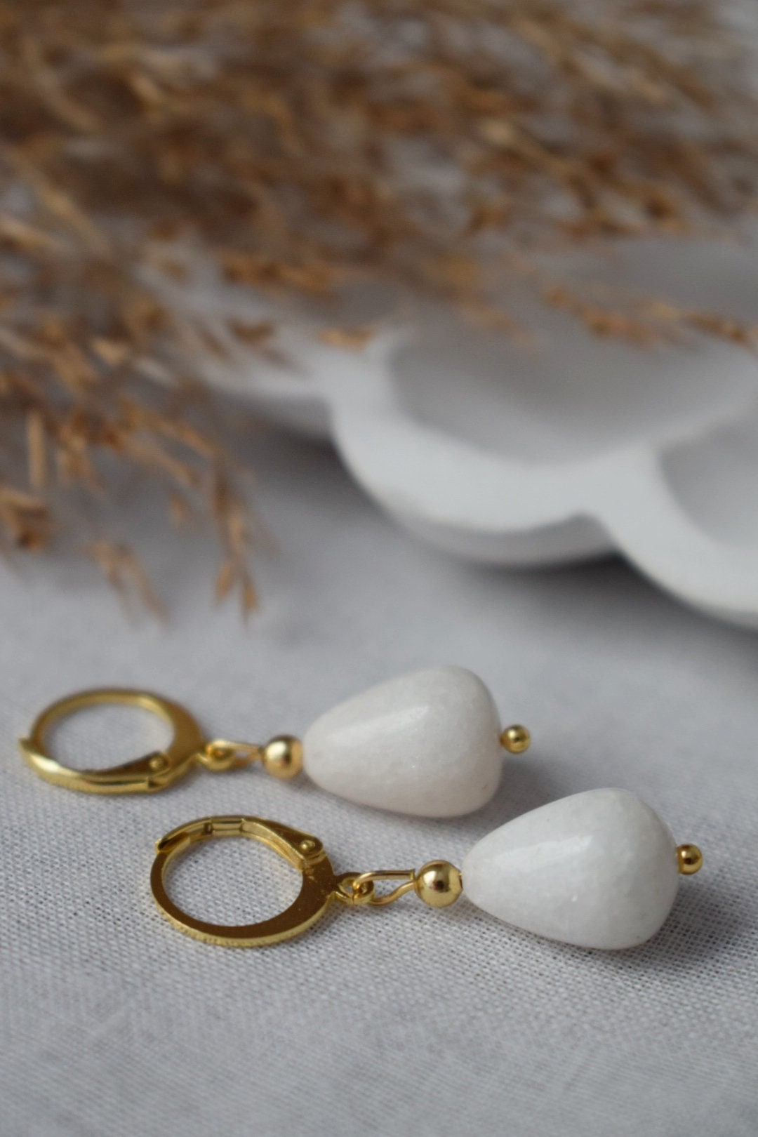 White jade gold earrings, Teardrop gemstone huggies, Hoops drop stone, Pearl hanging earrings, Lever back, White gold jewelry, Gift for her