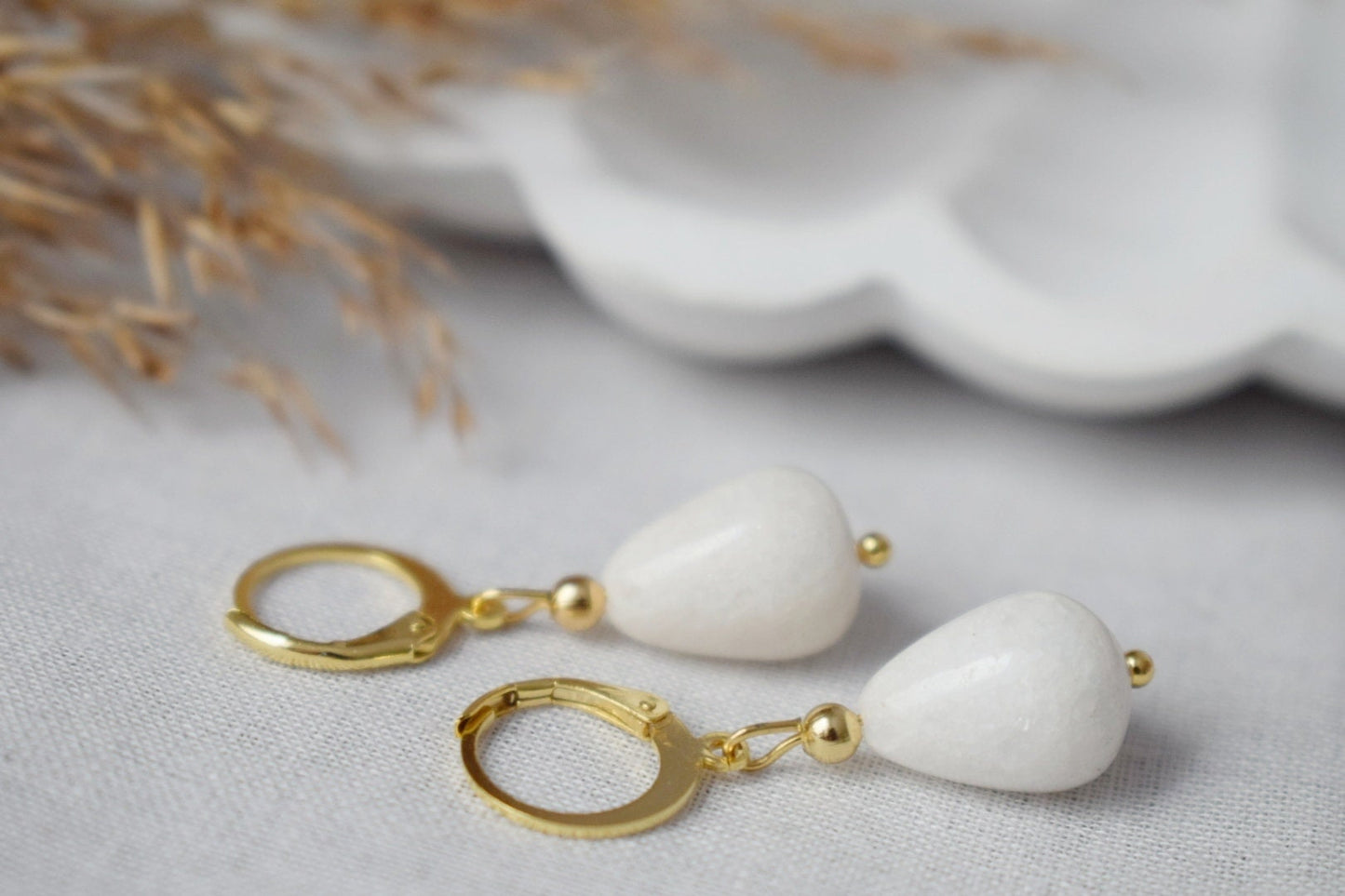 White jade gold earrings, Teardrop gemstone huggies, Hoops drop stone, Pearl hanging earrings, Lever back, White gold jewelry, Gift for her