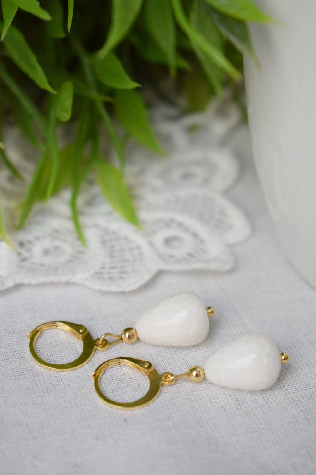 White jade gold earrings, Teardrop gemstone huggies, Hoops drop stone, Pearl hanging earrings, Lever back, White gold jewelry, Gift for her
