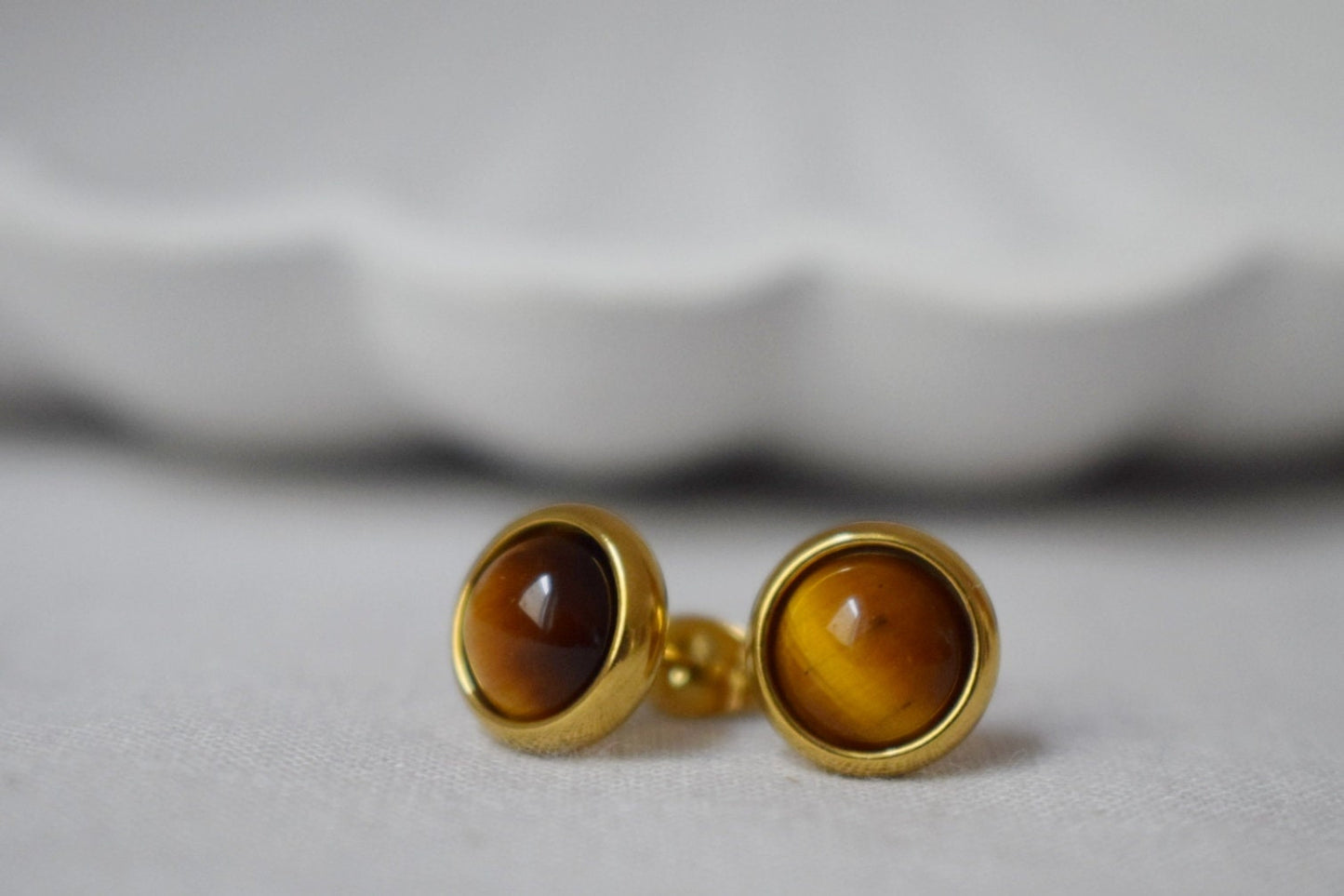 Small Tiger Eye Stud Earrings Gold, Gemstone 8mm Stud Earrings, Minimalist Tiger's Eye Earrings, Brown Stone, Gift Tigers Eye Chakra Jewelry