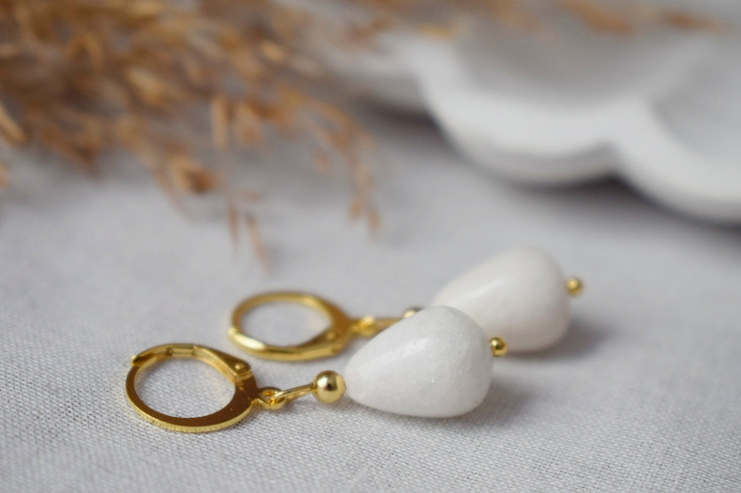 White jade gold earrings, Teardrop gemstone huggies, Hoops drop stone, Pearl hanging earrings, Lever back, White gold jewelry, Gift for her