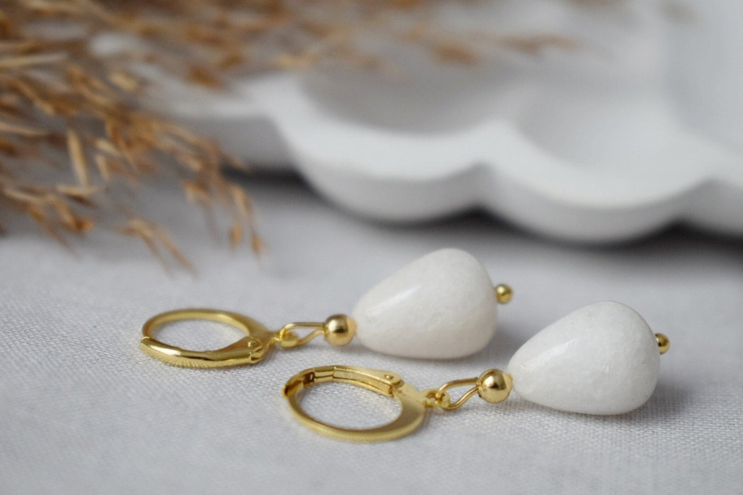 White jade gold earrings, Teardrop gemstone huggies, Hoops drop stone, Pearl hanging earrings, Lever back, White gold jewelry, Gift for her