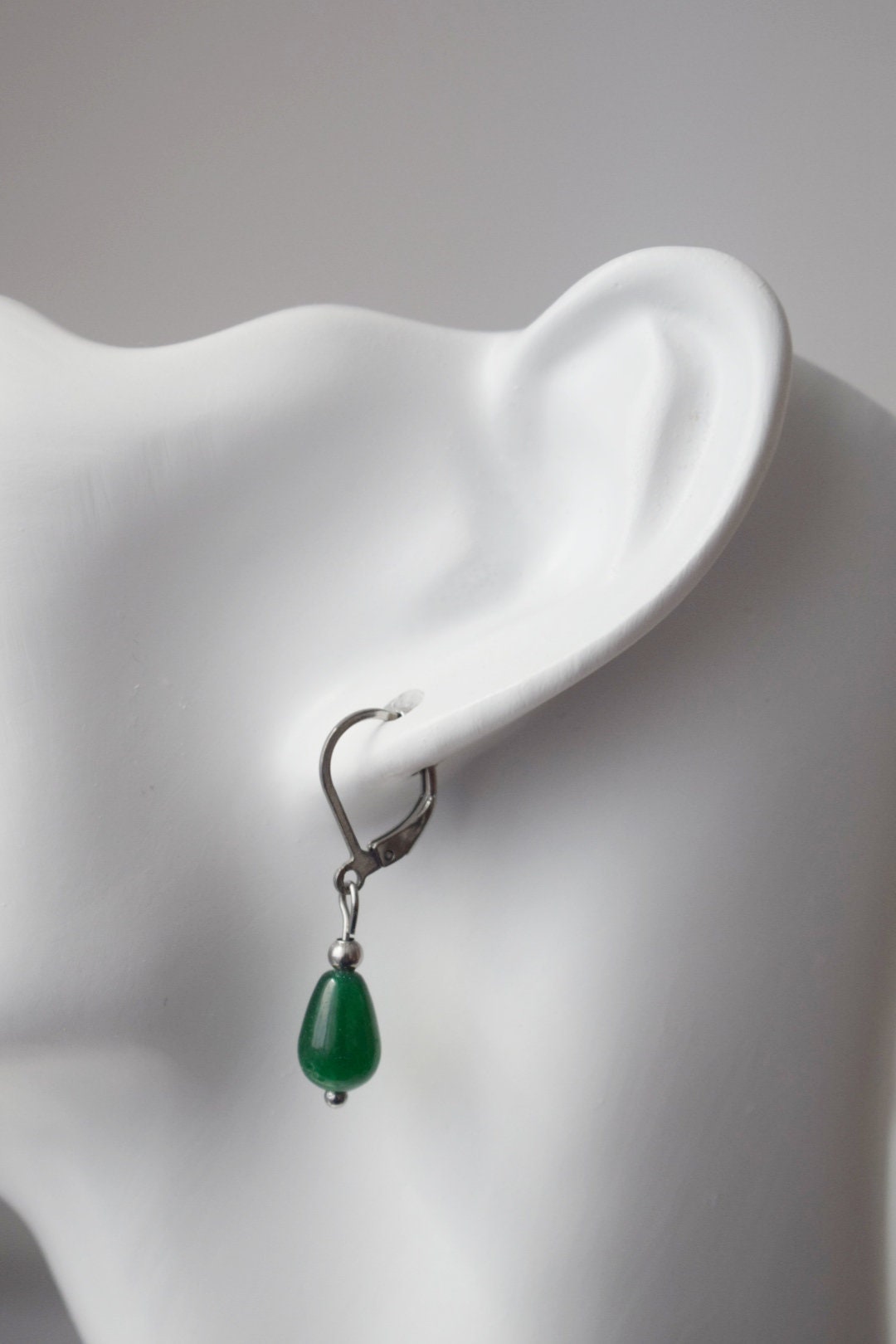 Green jade teardrop earrings silver, Small huggies with drop gemstone, Hoops green stone, Pearl hanging earrings, Lever back, Gift for her