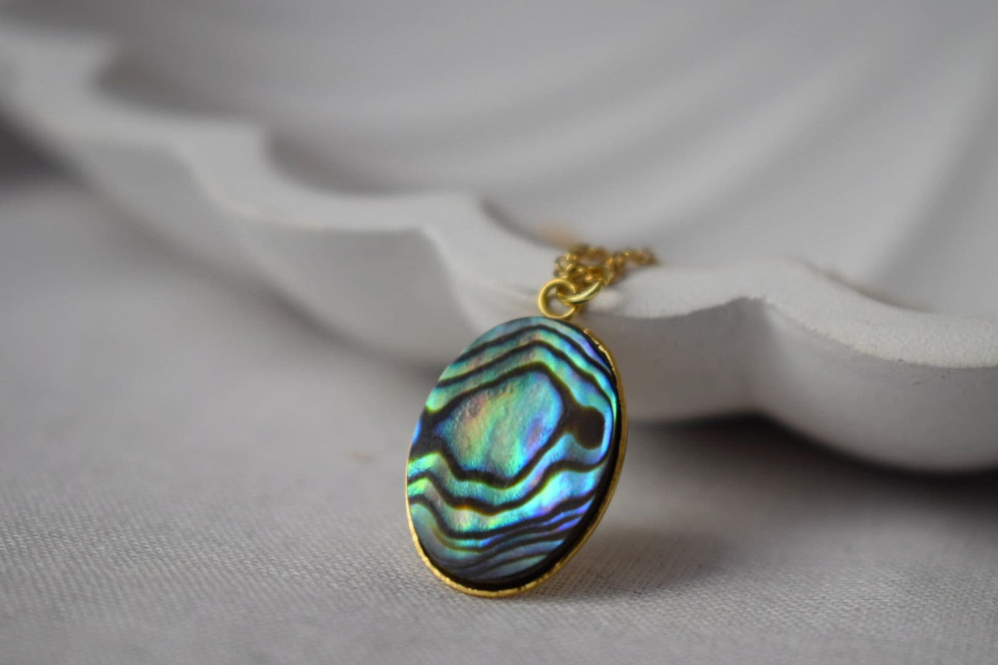 Natural abalone shell necklace, Paua shell, Abalone oval pendant necklace, Colorful abalone, Abalone gold jewelry for women