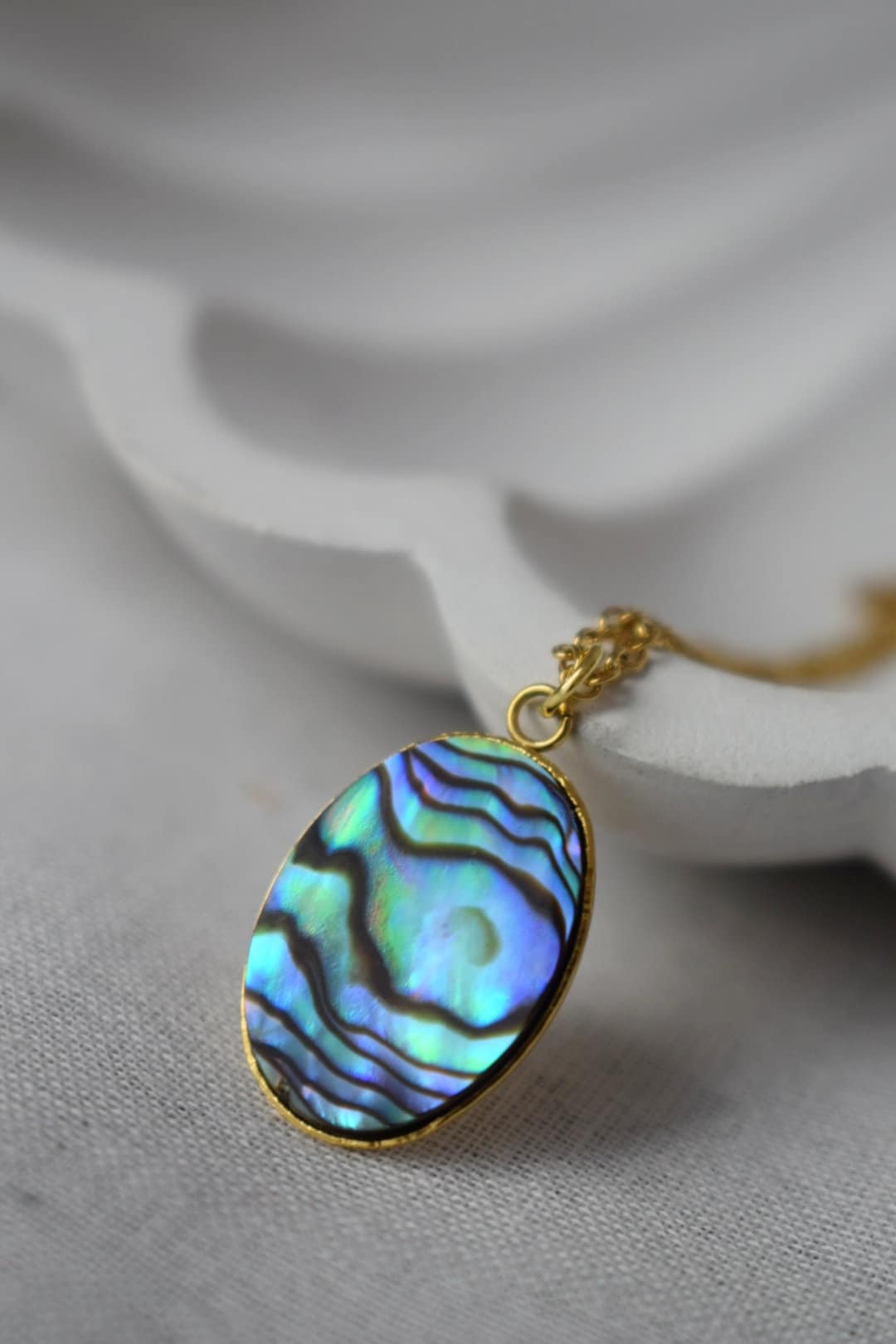 Natural abalone shell necklace, Paua shell, Abalone oval pendant necklace, Colorful abalone, Abalone gold jewelry for women