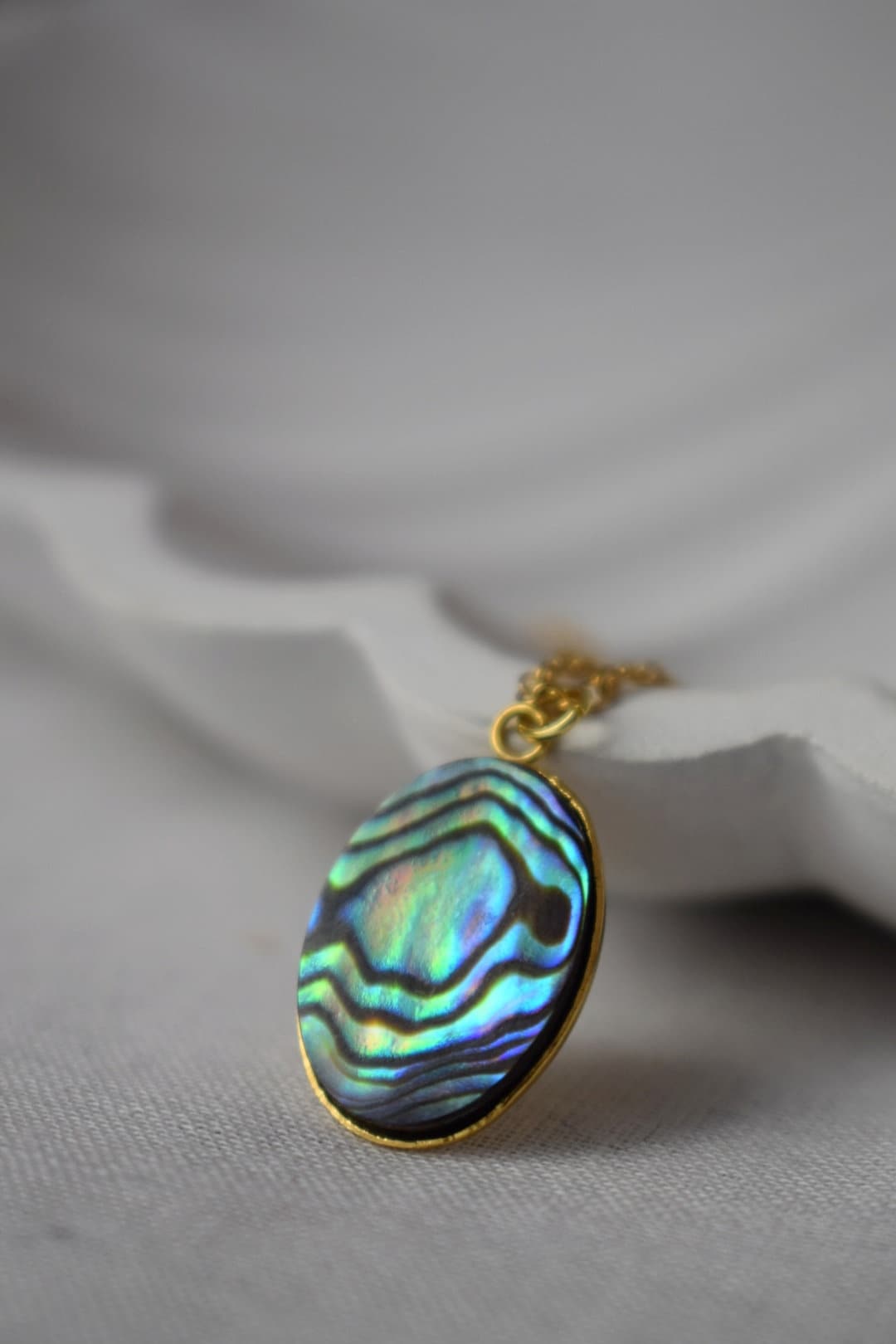 Natural abalone shell necklace, Paua shell, Abalone oval pendant necklace, Colorful abalone, Abalone gold jewelry for women