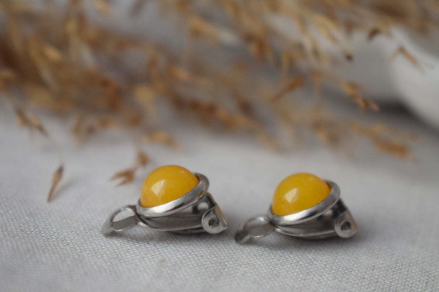Clip on earrings yellow jade, Gemstone ear clips girls, Stone, Yellow silver, 8mm, 10mm, 12mm, round stainless steel clip on earrings, Women