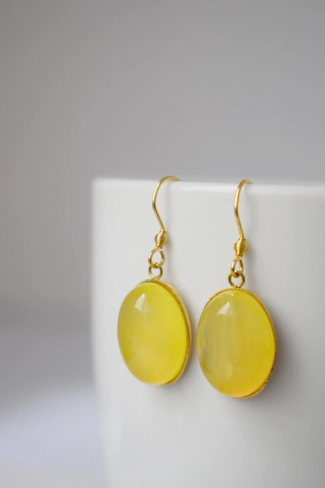 Yellow agate earrings gold, Oval gemstone dangle earrings, Natural stone hanging earrings women, Golden jewelry for her, Mother's day gift