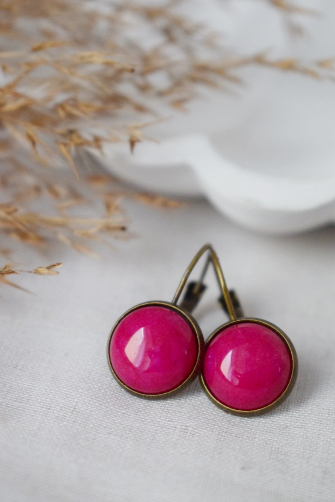Pink jade earrings, Vintage dangle earrings, Hot pink, Round, 12mm, Gemstone hanging earrings, Cabochon, Bronze, Jade jewelry, Gift for her