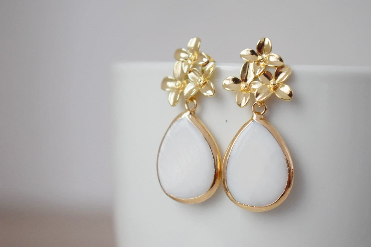 Teardrop freshwater pearl with 18K gold plated flower stud earrings, Pendant dangle drop shell earrings, Bridesmaid, Wedding pearl jewelry