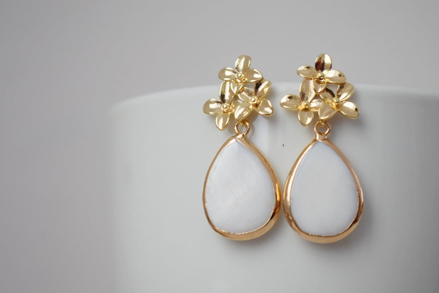 Teardrop freshwater pearl with 18K gold plated flower stud earrings, Pendant dangle drop shell earrings, Bridesmaid, Wedding pearl jewelry