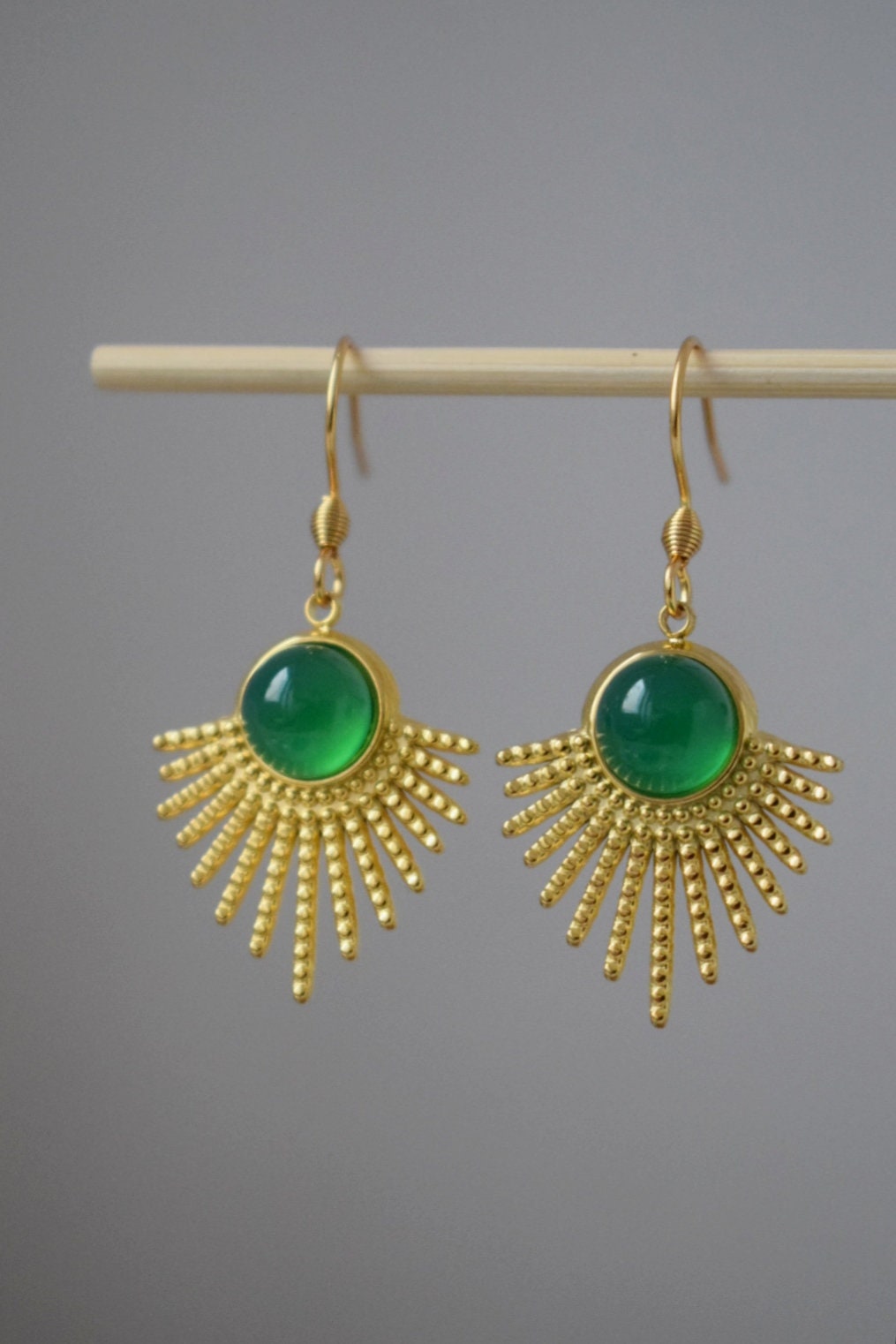 Green agate earrings, Sun rays dangling earrings, Sunburst, Green gemstone drop earrings, Celestial, Gold plated stainless steel jewelry