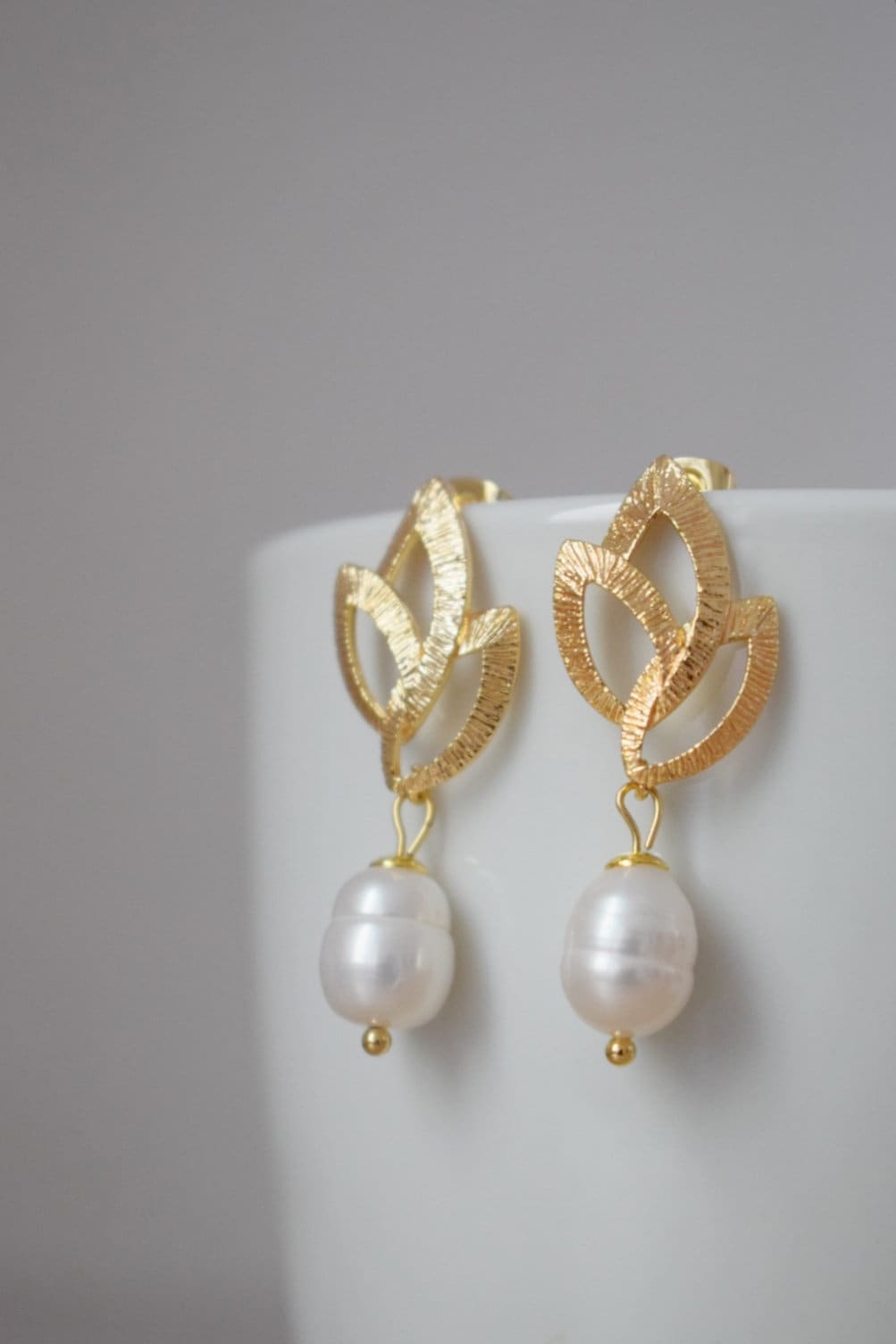 Leaf stud earrings with freshwater pearl, Art nouveau dangle earrings, Wedding Jewelry, Best gift for her