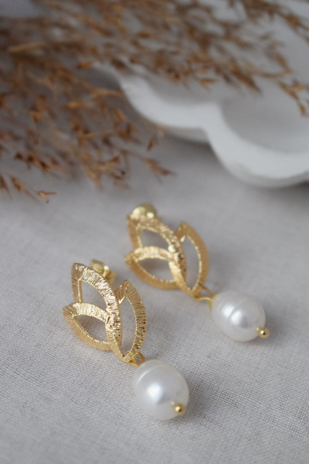 Leaf stud earrings with freshwater pearl, Art nouveau dangle earrings, Wedding Jewelry, Best gift for her