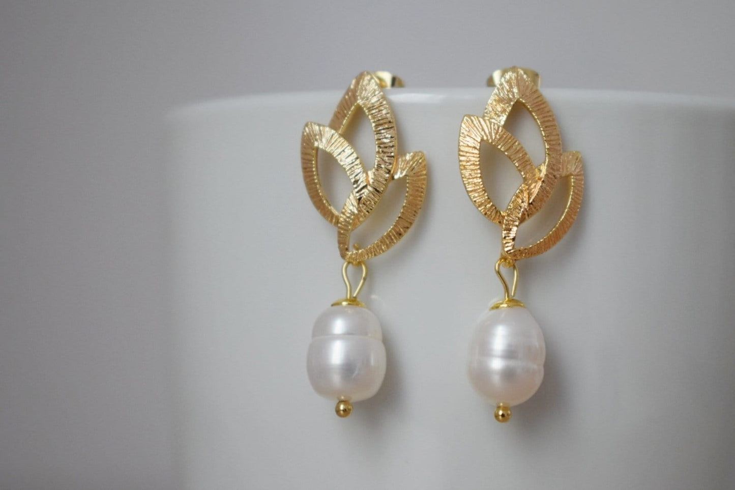 Leaf stud earrings with freshwater pearl, Art nouveau dangle earrings, Wedding Jewelry, Best gift for her