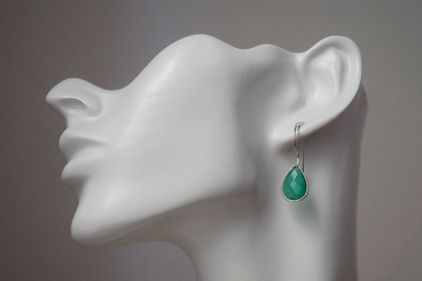 Teardrop green onyx earrings in 925 sterling silver, Gemstone faceted dangle drop earrings, Unique jewelry, Best mother's day gift