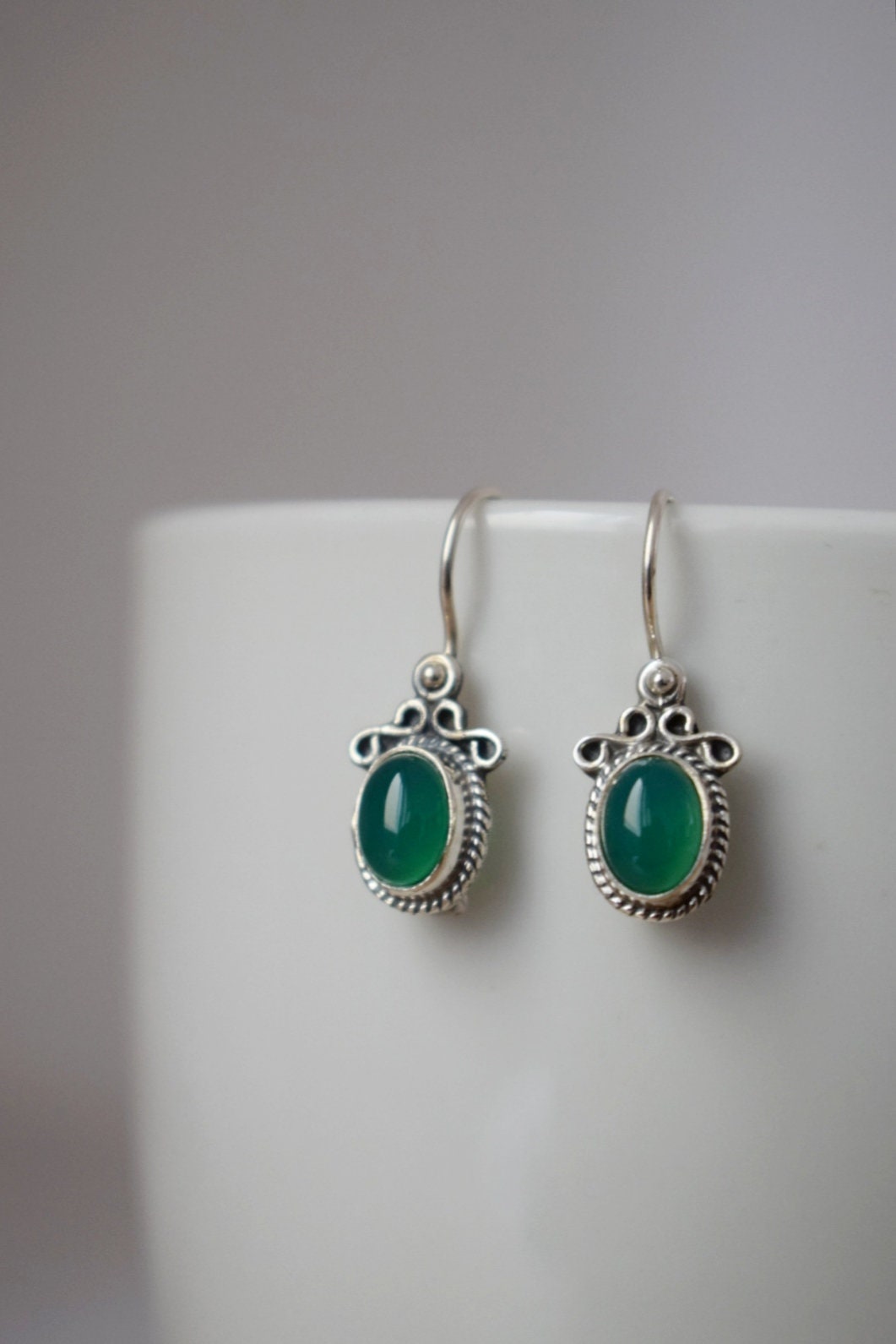 Green onyx earrings sterling silver, Boho gemstone earrings, Lightweight ornament earrings, Unique natural stone jewelry, Mother's day gift