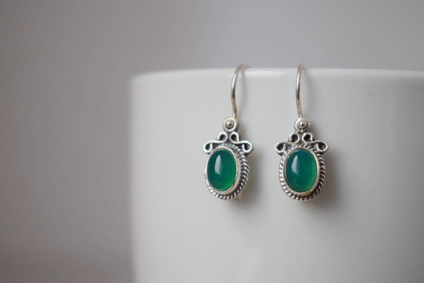 Green onyx earrings sterling silver, Boho gemstone earrings, Lightweight ornament earrings, Unique natural stone jewelry, Mother's day gift