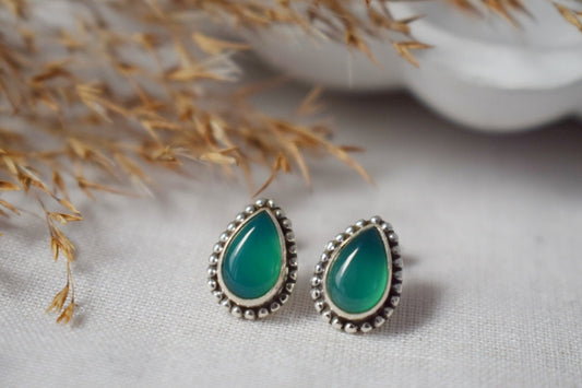 Teardrop Green Onyx Stud Earrings in 925 Sterling Silver, Small Drop Gemstone Studs For Her, Unique natural stone Jewelry, Mothers day gift