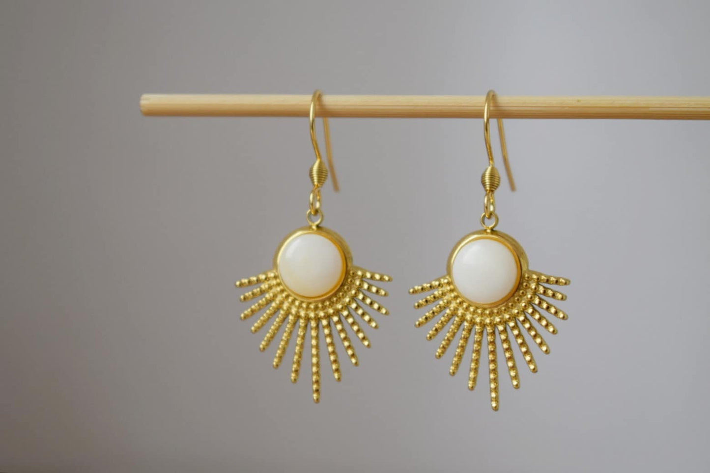 Mother of pearl earrings with 18k gold plated stainless steel sun rays pendant and earrings hooks, Sunburst, Celestial jewelry, Unique gift