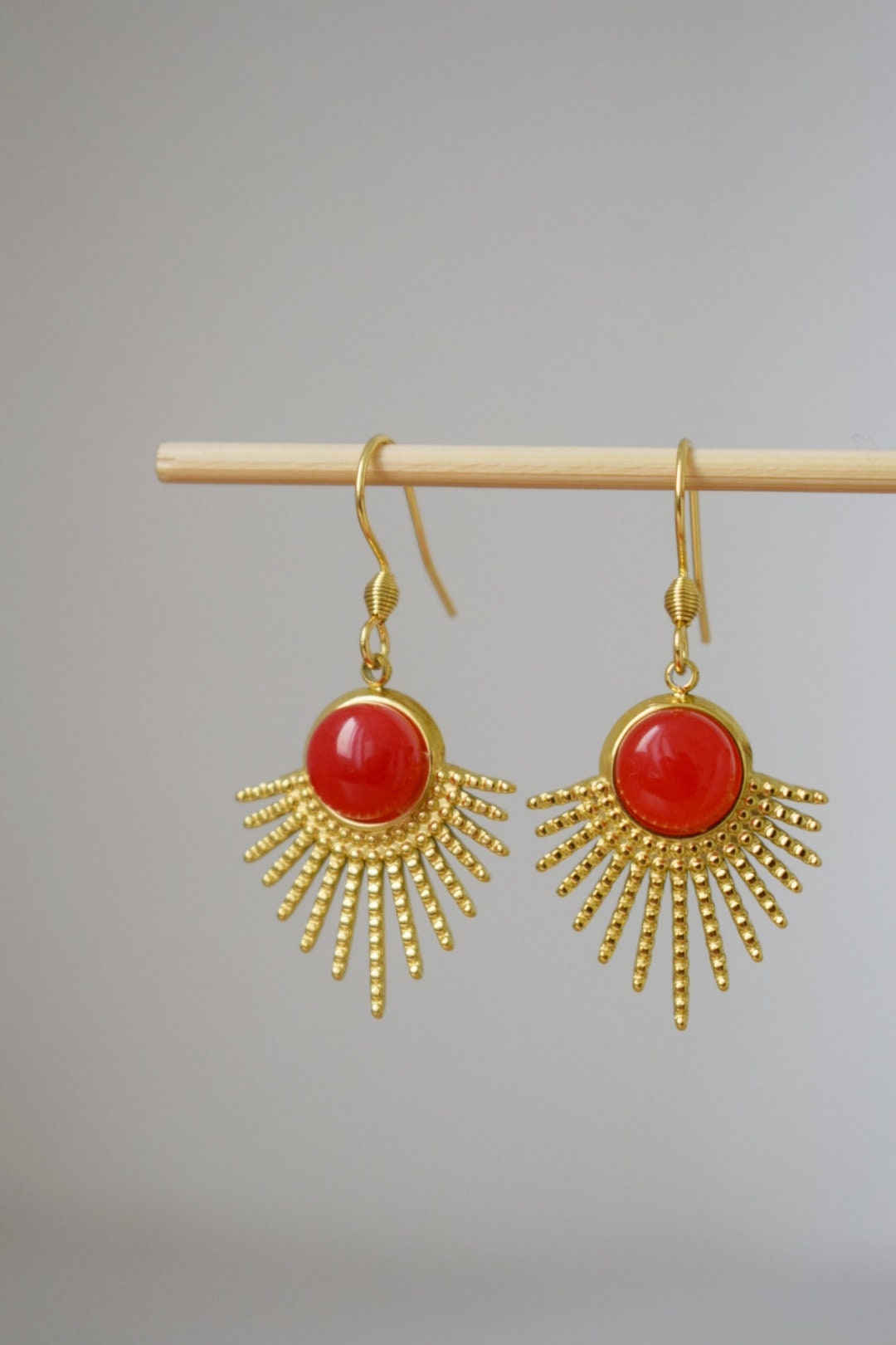 Red jade earrings, Sun rays dangling earrings, Sunburst, Gemstone drop earrings, Celestial, 18k gold plated stainless steel, Jewelry gift