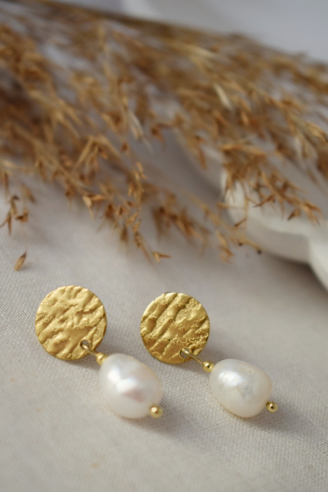 Freshwater pearl stud dangle earrings, Bridesmaid Gifts, Post Earrings, Unique pearl jewelry, Anniversary gift for women, Mother's day gift