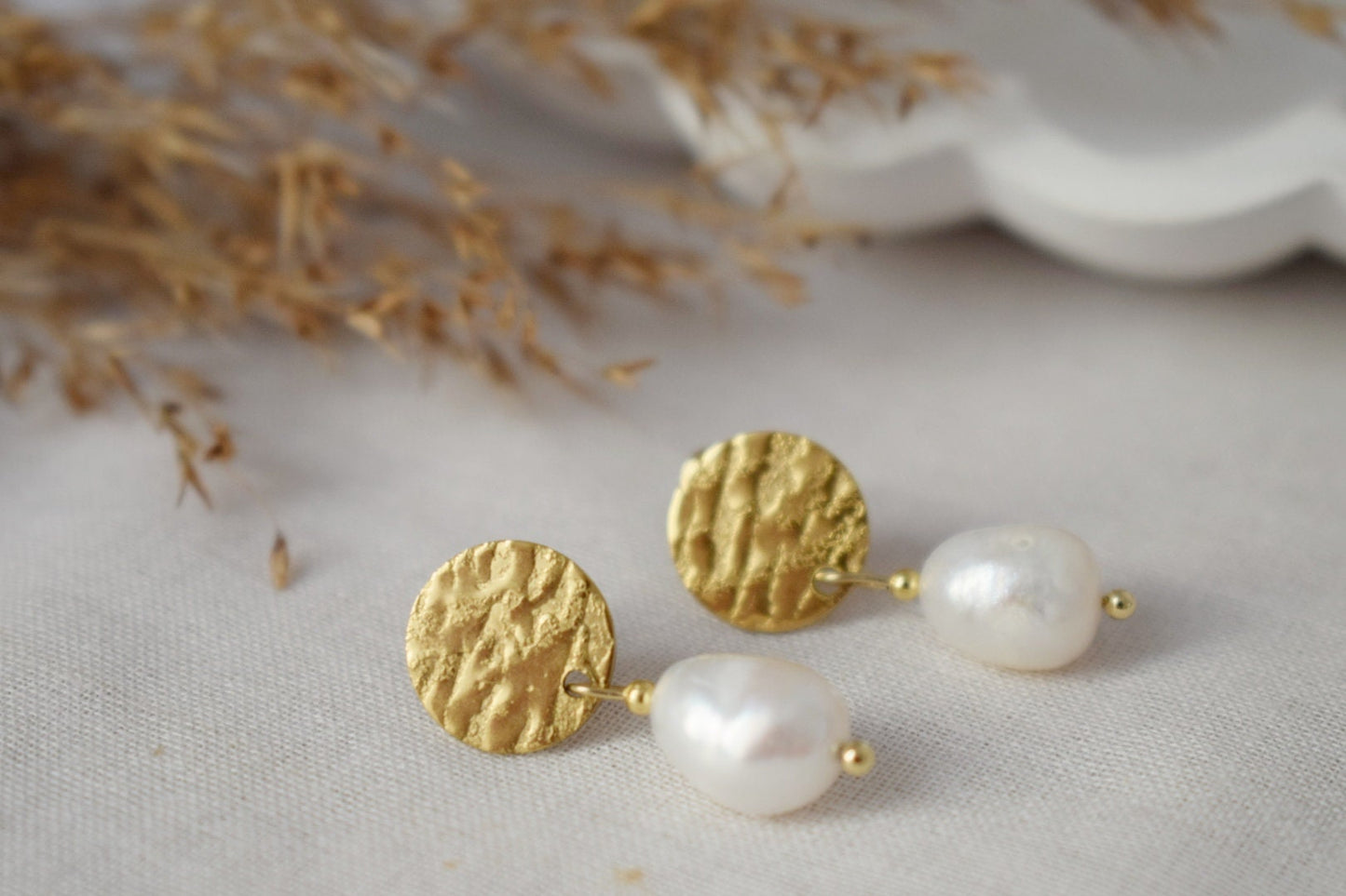 Freshwater pearl stud dangle earrings, Bridesmaid Gifts, Post Earrings, Unique pearl jewelry, Anniversary gift for women, Mother's day gift
