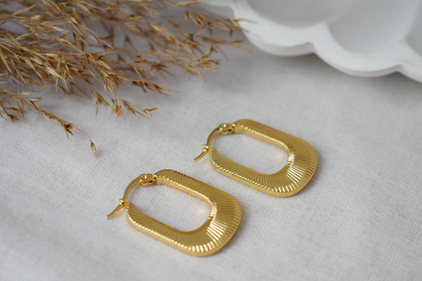 Geometric hoops, Rectangle earrings, 18k Gold plated stainless steel, Chunky statement hoops, Modern minimalist unique jewelry, Gift for her