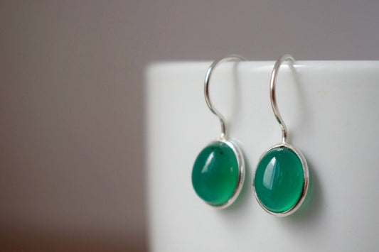 Small green onyx earrings in 925 sterling silver, Oval gemstone unique jewelry, Shiny Natural stone, Best mother's day gift for her