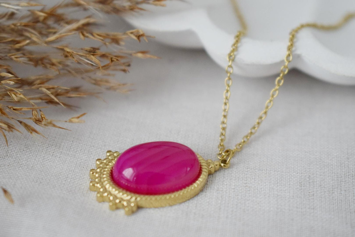 Pink Agate Necklace Gold, Oval Gemstone Victorian Necklace For Women, Unique Pendant, Stone Statement Necklace, Agate Jewelry, Gift For Her