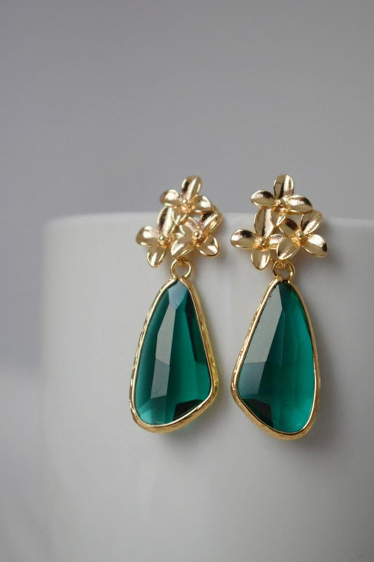 Green glass dangle earrings, Boho long teardrop earrings, Flower post earrings, Faceted earrings, Unique jewelry
