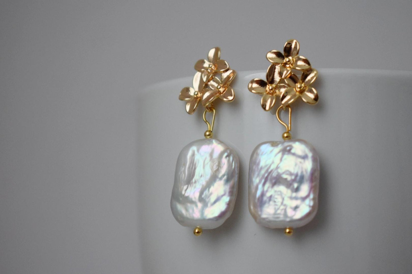 Baroque Keshi Pearl Earrings, Freshwater Pearl Jewelry, 18K Gold Plated Flower Studs, Vintage Style Bridal Jewelry, Perfect Bridesmaid Gift