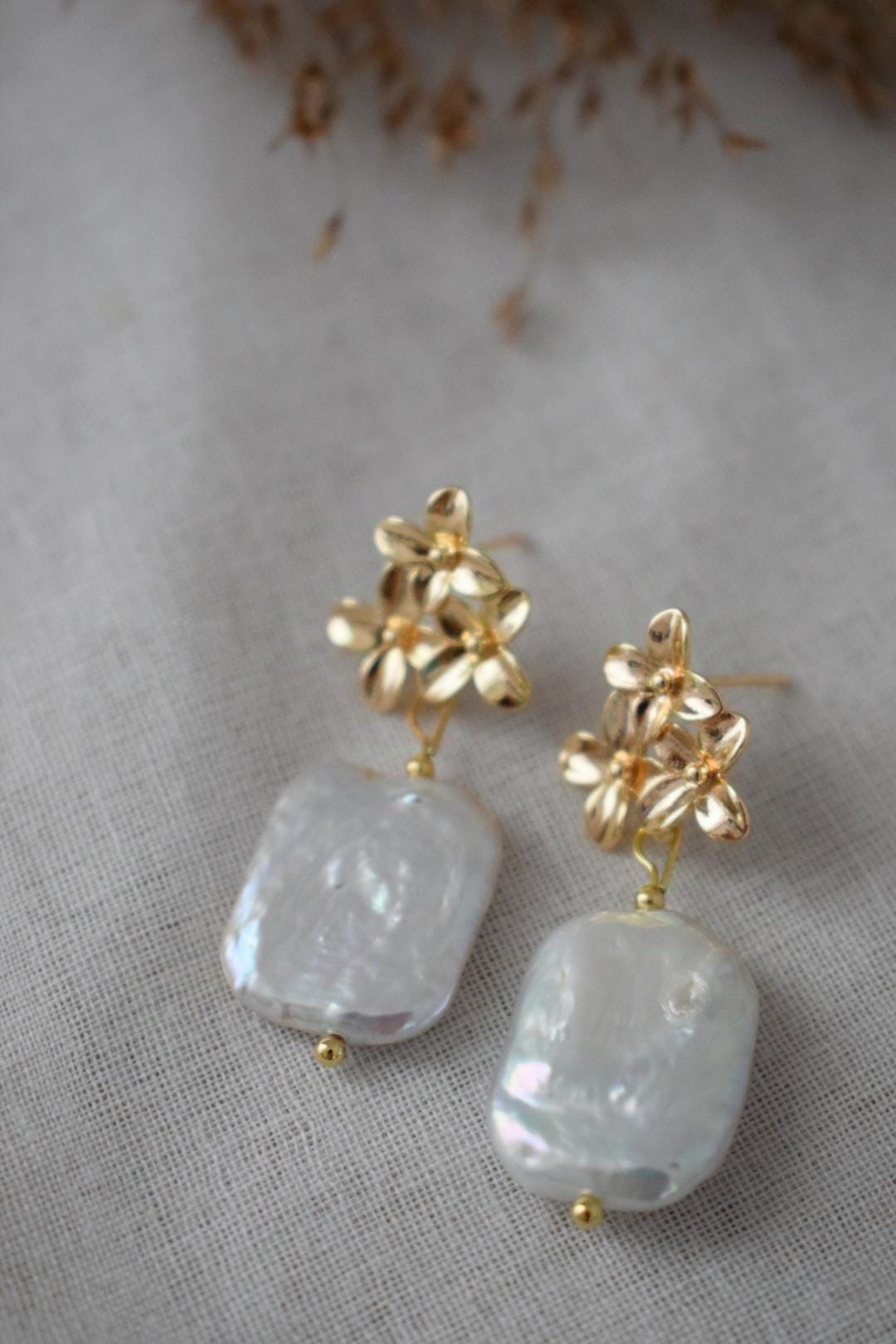Baroque Keshi Pearl Earrings, Freshwater Pearl Jewelry, 18K Gold Plated Flower Studs, Vintage Style Bridal Jewelry, Perfect Bridesmaid Gift