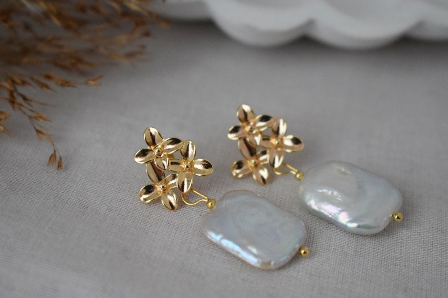Baroque Keshi Pearl Earrings, Freshwater Pearl Jewelry, 18K Gold Plated Flower Studs, Vintage Style Bridal Jewelry, Perfect Bridesmaid Gift