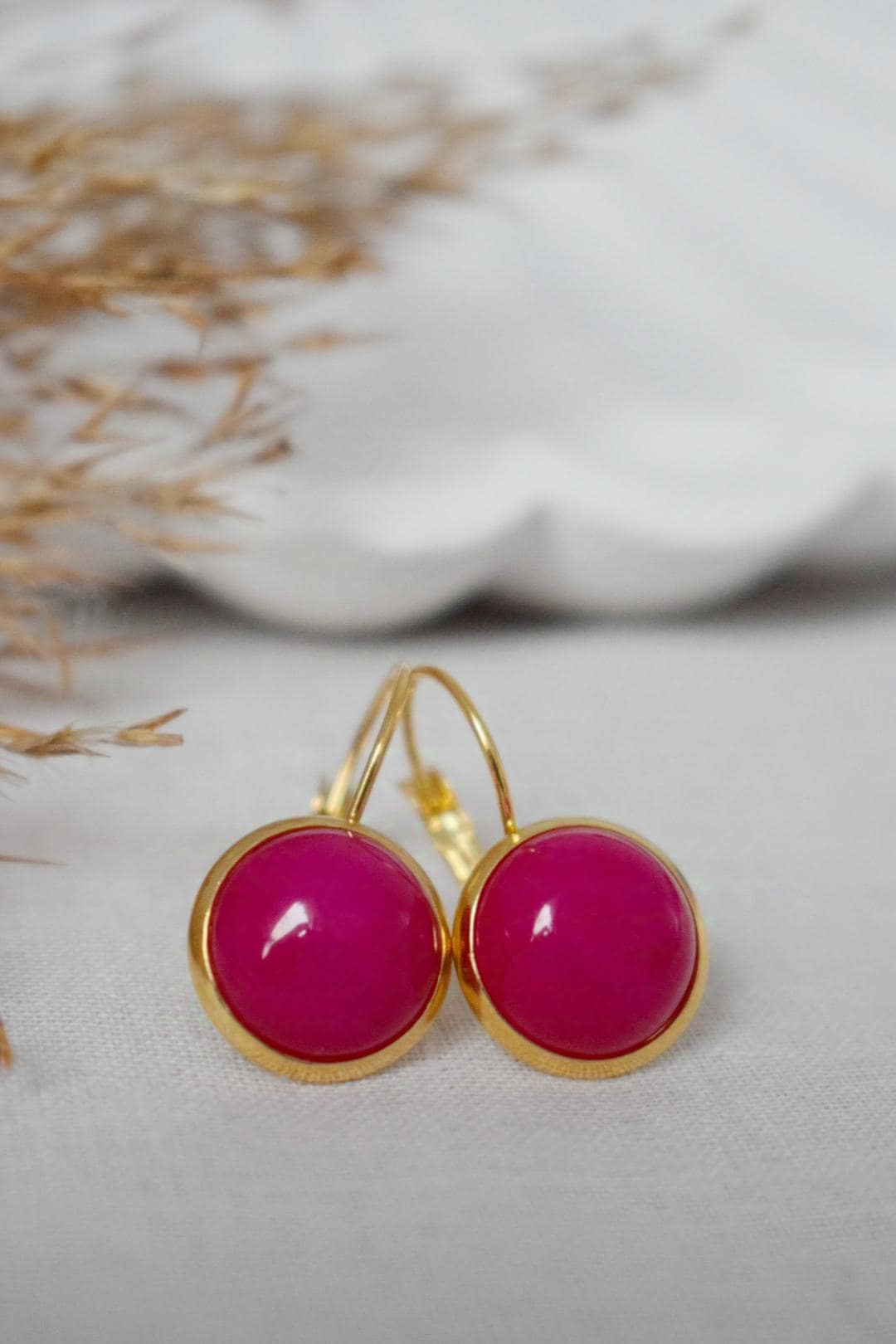 Pink Jade Earrings, Edelstein Round Earrings, Magenta Earrings, 12mm Lever Back Earrings, Stainless Steel, Jade Gold Jewelry, Gift For Her