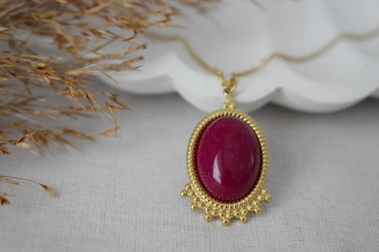 Magenta Red Jade Necklace Gold, Oval Gemstone Victorian Necklace For Women, Unique Pendant, Statement Necklace, Jewelry Gift For Her