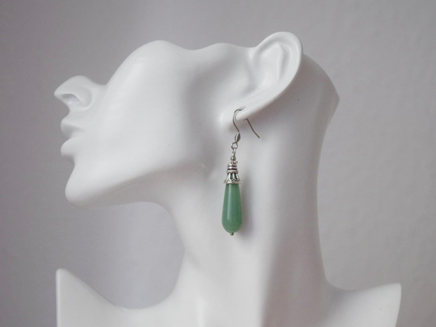 Aventurine dangle earrings, Long teardrop earrings, Green gemstone drop earrings, Boho hanging earrings, Natural aventurine jewelry