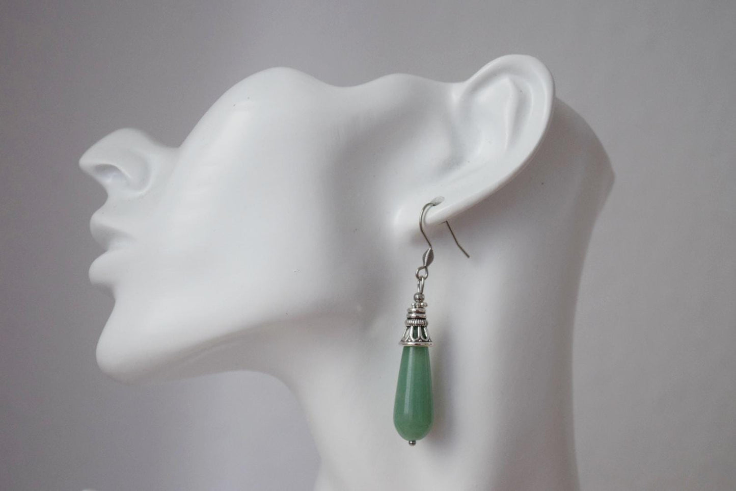 Aventurine dangle earrings, Long teardrop earrings, Green gemstone drop earrings, Boho hanging earrings, Natural aventurine jewelry