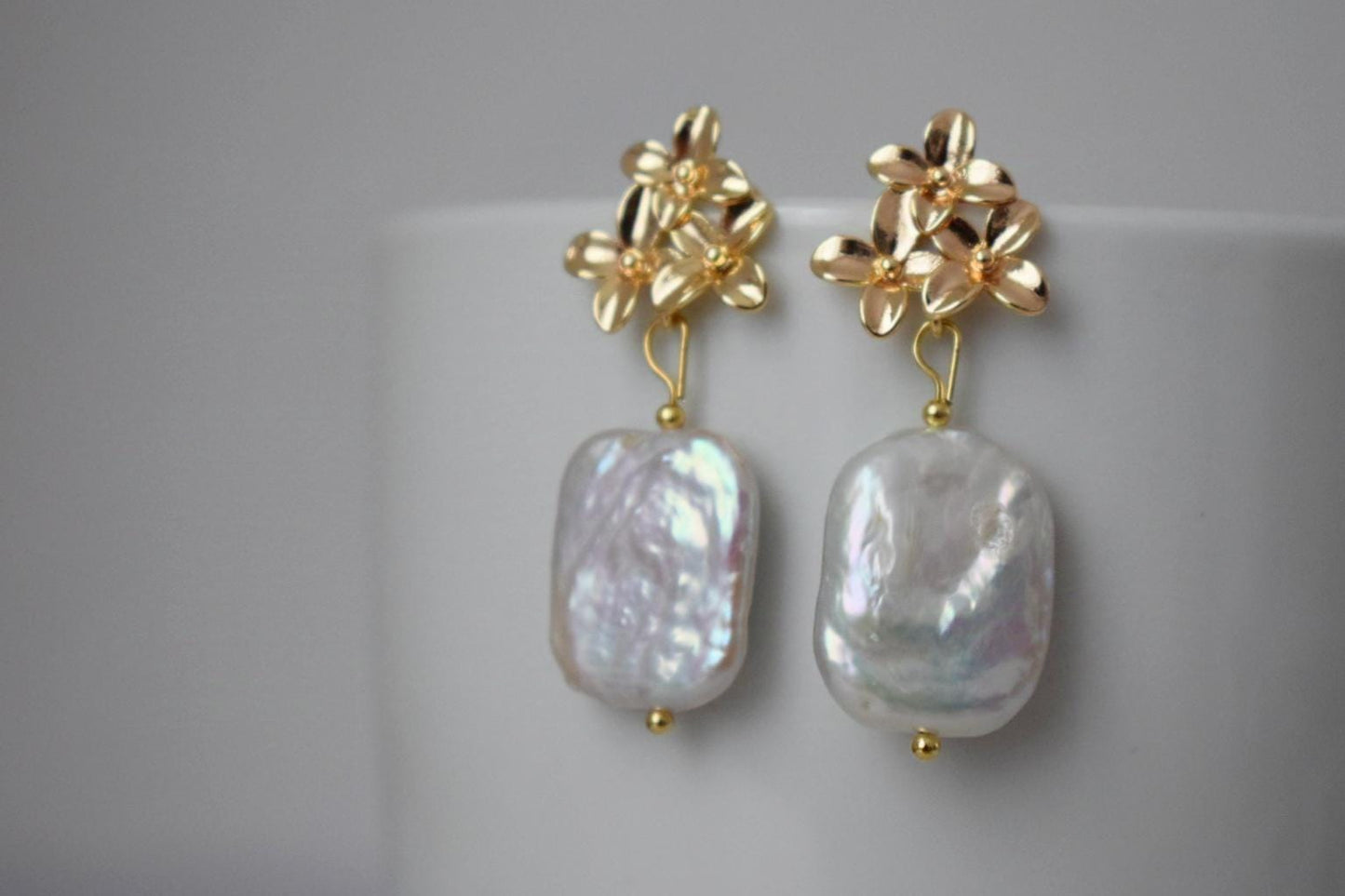 Baroque Keshi Pearl Earrings, Freshwater Pearl Jewelry, 18K Gold Plated Flower Studs, Vintage Style Bridal Jewelry, Perfect Bridesmaid Gift