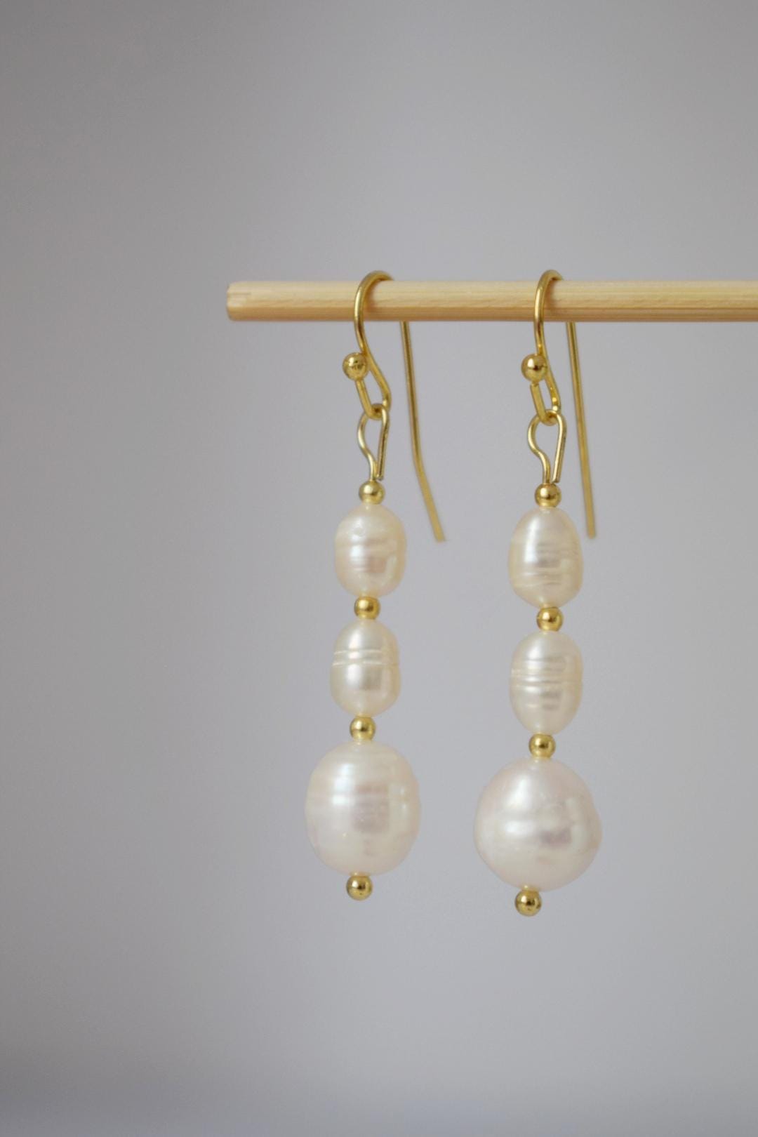 Freshwater Pearl Earrings, Statement Dangle Drop Earrings, 18k Gold Plated Surgical Stainless Steel hooks, Wedding Jewelry, Anniversary Gift
