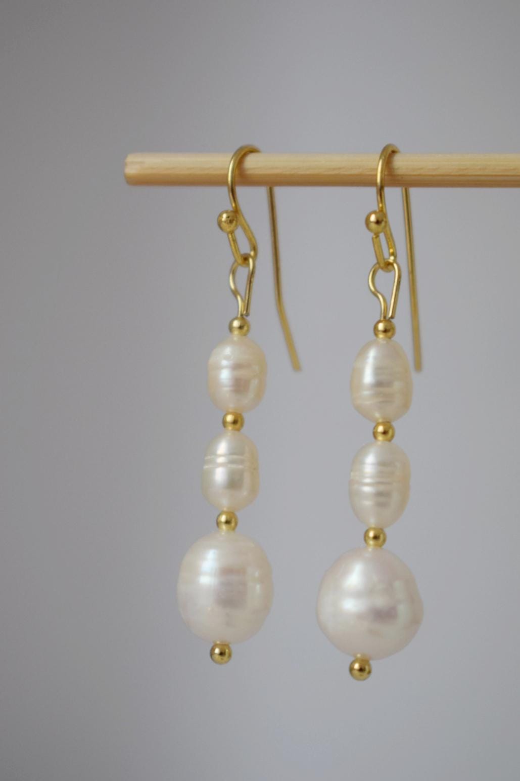 Freshwater Pearl Earrings, Statement Dangle Drop Earrings, 18k Gold Plated Surgical Stainless Steel hooks, Wedding Jewelry, Anniversary Gift