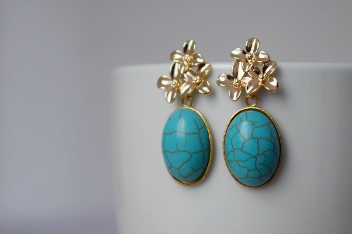 Turquoise earrings with 18K gold plated flower stud earrings, Elegant dangle drop gemstone earrings, Art deco jewelry for women, Unique gift