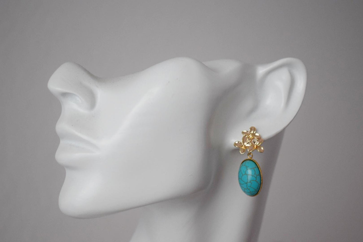 Turquoise earrings with 18K gold plated flower stud earrings, Elegant dangle drop gemstone earrings, Art deco jewelry for women, Unique gift